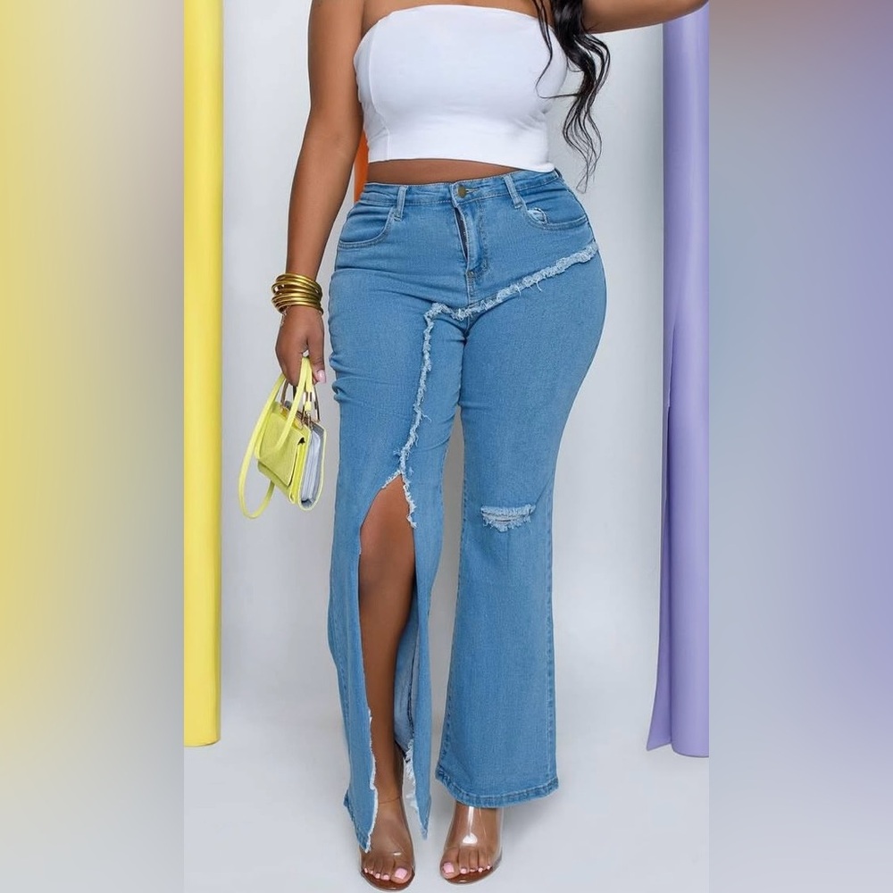 Right slit leg blue jean pants